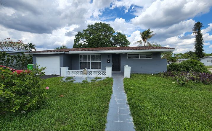Pictures of Multifamily property located at 8301 NW 25th Ct, Sunrise, FL 33322, 8341 NW 25th St, Sunrise, FL 33322, 6311 SW 8th St, North Lauderdale, FL 33068 for sales - image #1