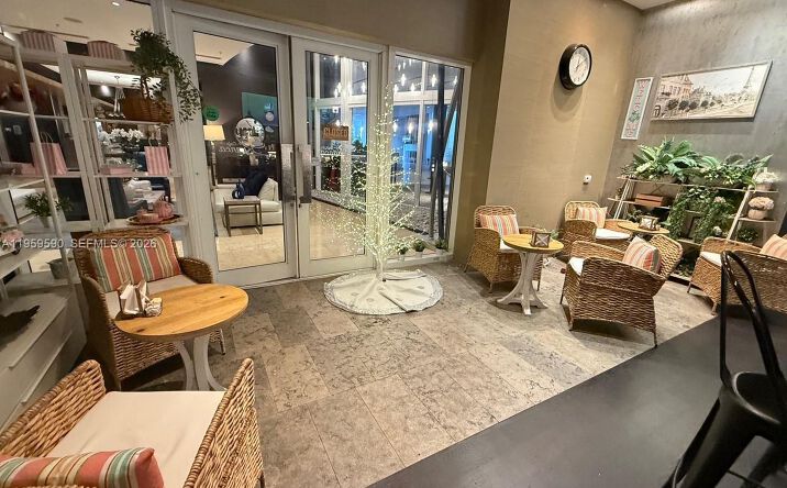 Pictures of Business for Sale, Retail, Office property located at Brickell Cafe confidential, Miami, FL 33130 for sales - image #1