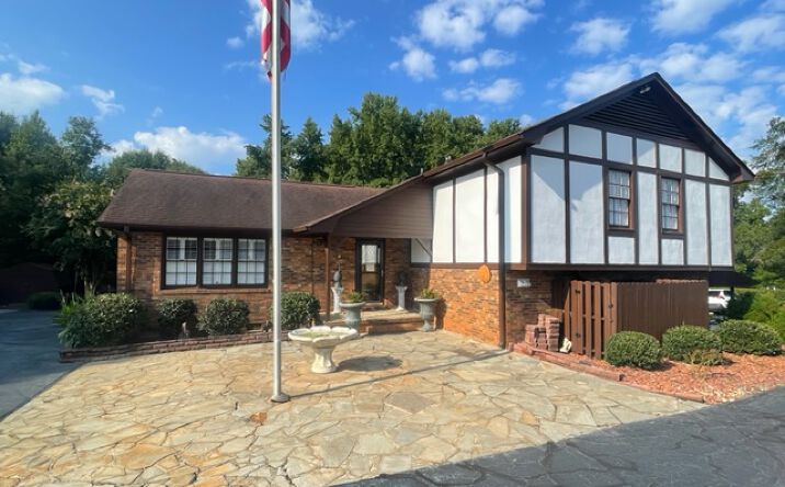 Pictures of Office property located at 3551 Moore Duncan Hwy, Moore, SC 29369 for sales - image #1