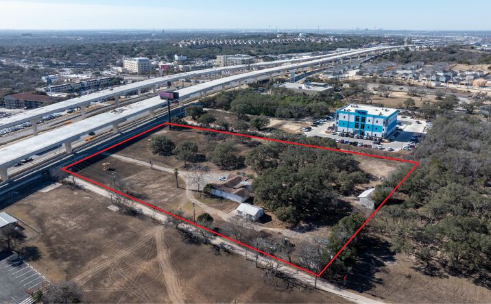 Pictures of Retail, Office, Mixed Use, Land property located at 12995 I-35 Frontage Rd, Live Oak, TX 78233 for sales - image #1
