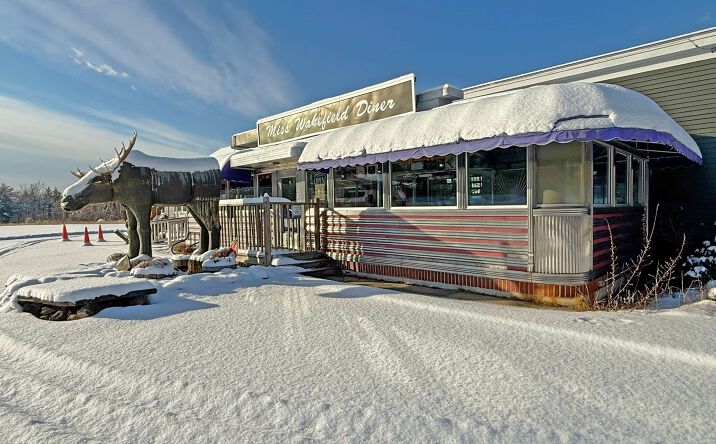 Pictures of Retail property located at 7 Windy Hollow Road, Wakefield, NH 03872 for sales - image #1