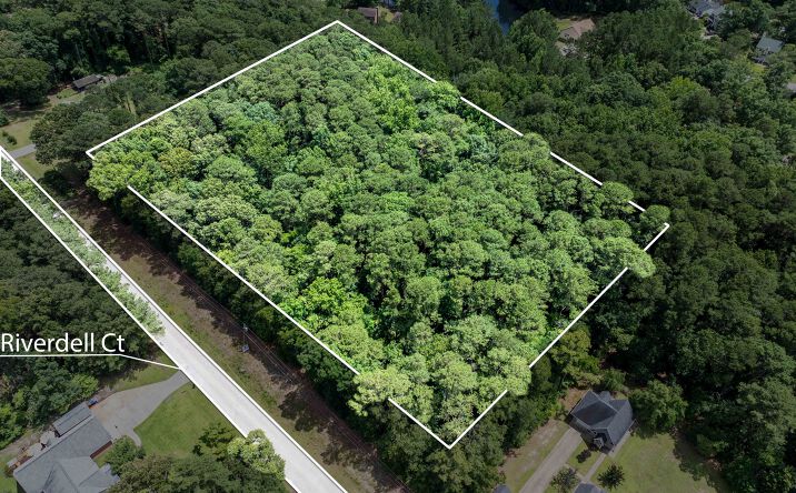 Pictures of Land property located at Riverdell Dr, Fayetteville, NC 28311 for sales - image #1