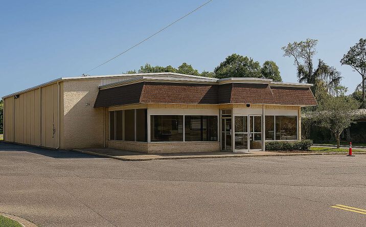 Pictures of Industrial, Office property located at 3485 S Monroe St, Tallahassee, FL 32301 for sales - image #1