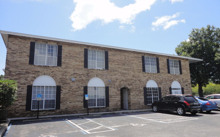 Pictures of Office property located at 2753 FL-580, Clearwater, FL 33761 for sales - image #1