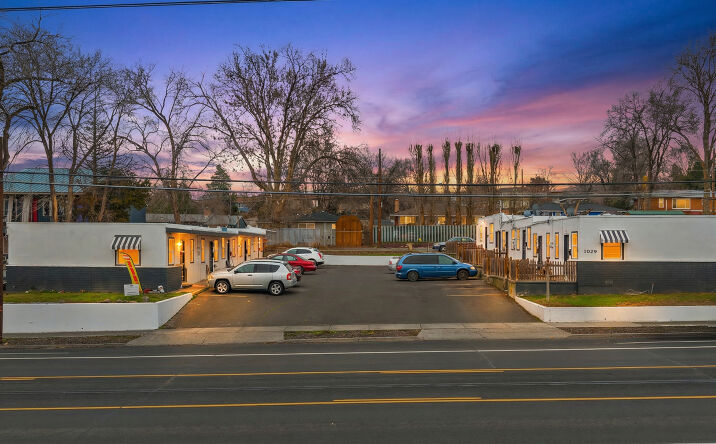 Pictures of Multifamily property located at 1029 S Division St, Moses Lake, WA 98837 for sales - image #1