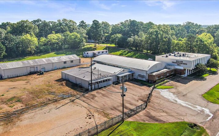 Pictures of Industrial property located at 5500 US-80, Jackson, MS 39209 for sales - image #1