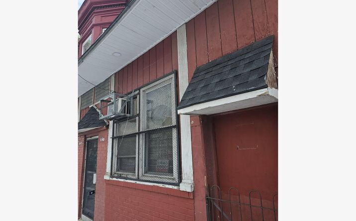 Pictures of Mixed Use property located at 647 S 60th St, Philadelphia, PA 19143 for sales - image #1
