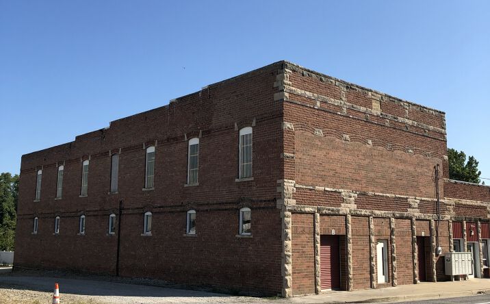 Pictures of Retail, Office, Special Purpose property located at 496 IN-26, Frankfort, IN 46041 for sales - image #1