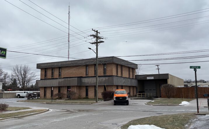 Pictures of Industrial property located at 26511 Harding St, Oak Park, MI 48237 for sales - image #1