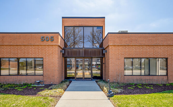 Pictures of Office property located at 505 E Golf Rd, Arlington Heights, IL 60005 for sales - image #1