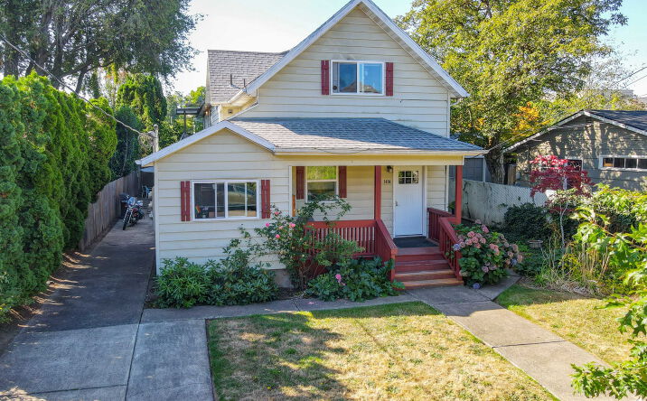 Pictures of Multifamily property located at 1414 SE Lambert St, Portland, OR 97202 for sales - image #1
