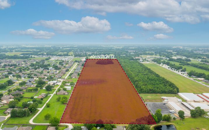 Pictures of Land property located at 6800 Blk of Johnston Street, Lafayette, LA 70503 for sales - image #1