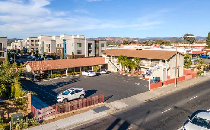 Pictures of Hospitality property located at 420 W Washington Ave, Escondido, CA 92025 for sales - image #1