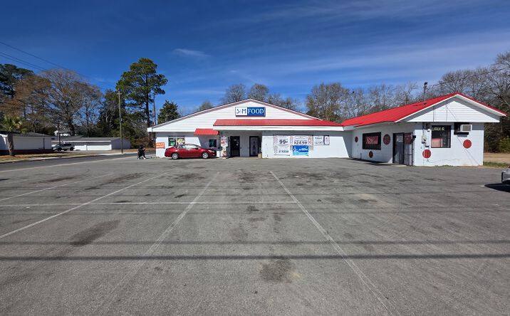 Pictures of Retail property located at 301 E Front St, Mullins, SC 29574 for sales - image #1