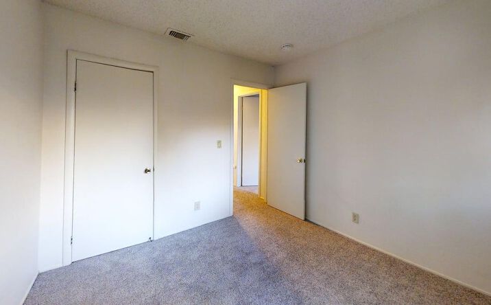 Pictures of Multifamily property located at 6 Topam Ct, Sacramento, CA 95833 for sales - image #1