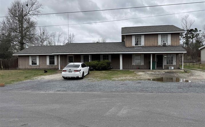 Pictures of Multifamily property located at 812 Lynnwood Avenue, Sulphur, LA 70663 for sales - image #1
