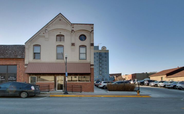 Pictures of Office property located at 518 VERMONT Street, Quincy, IL 62301 for sales - image #1