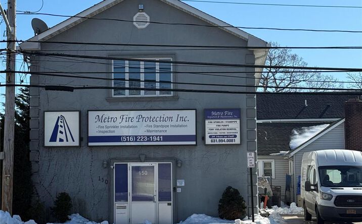 Pictures of Business for Sale, Office, Industrial property located at 150 Jerusalem Avenue, Oyster Bay, NY 11758 for sales - image #1