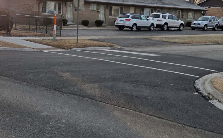 Pictures of Multifamily property located at 7901 Newland Avenue, Burbank, IL 60459 for sales - image #1