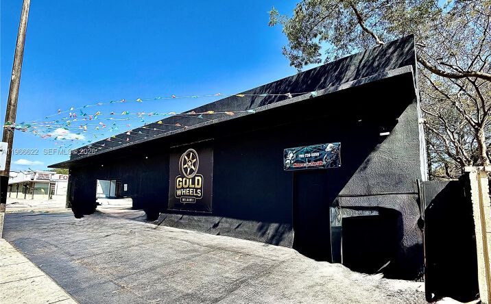 Pictures of Mixed Use, Retail, Office, Industrial property located at 4699 NW 27th Ave, Miami, FL 33142 for sales - image #1