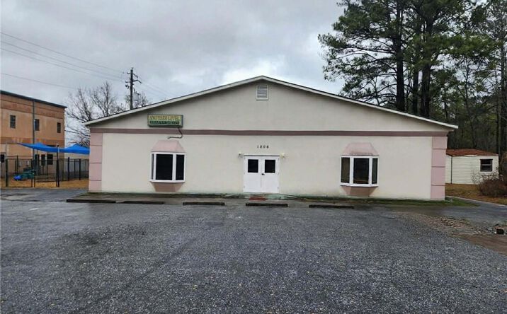 Pictures of Business for Sale, Office property located at 1006 Gatewood Drive, Phenix City, AL 36869 for sales - image #1