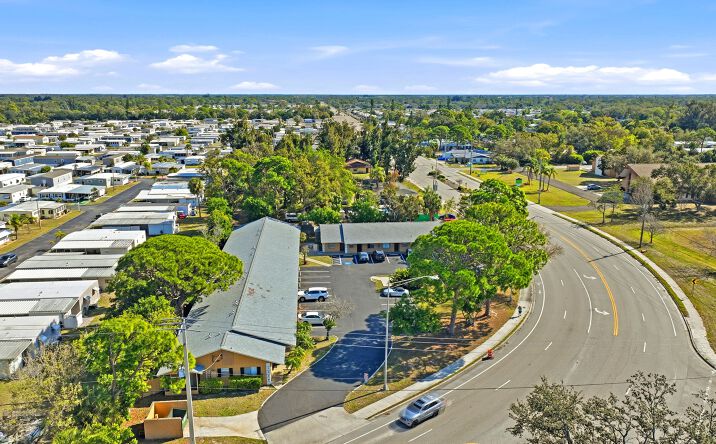 Pictures of Multifamily property located at 1005 63rd Ave W, Bradenton, FL 34207 for sales - image #1