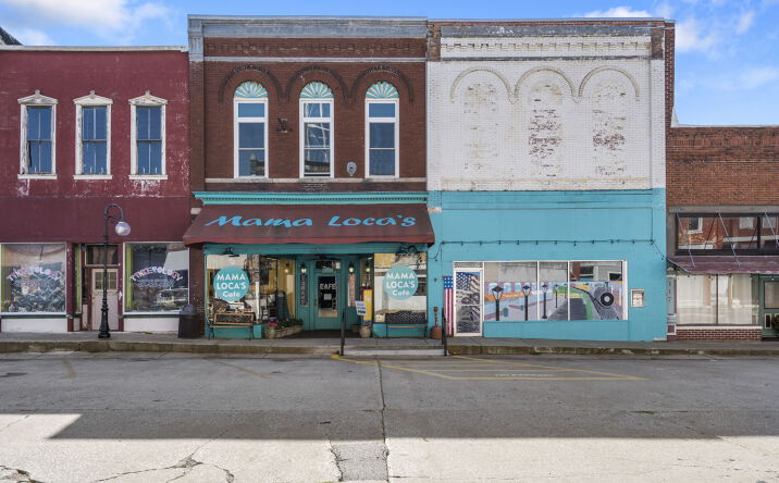Pictures of Retail property located at 111-115 W Main St, Ash Gro, Ash Grove, MO 65604 for sales - image #1