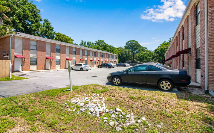 Pictures of Multifamily property located at 211 Evans St, Niceville, FL 32578, 27 Alder Ave SE, Fort Walton Beach, FL 32548 for sales - image #1
