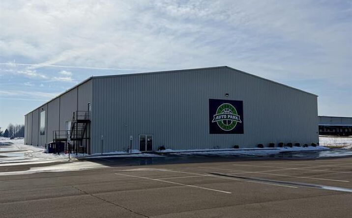 Pictures of Industrial property located at 2923 Vanvactor Dr, Plymouth, IN 46563 for sales - image #1