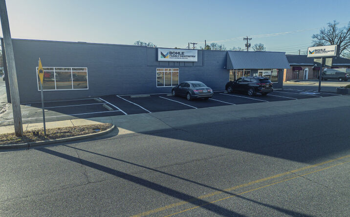 Pictures of Office, Retail property located at 1836 Broadway St, Paducah, KY 42001 for sales - image #1