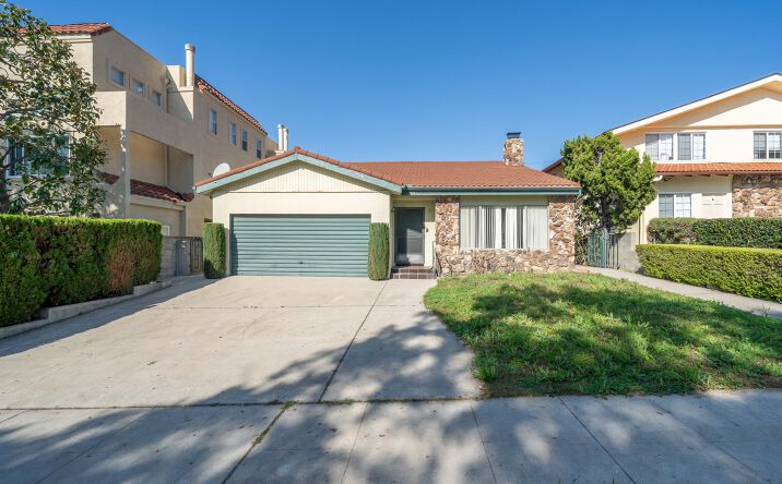 Pictures of Multifamily property located at 723 E Tujunga Avenue, Burbank, CA 91501 for sales - image #1
