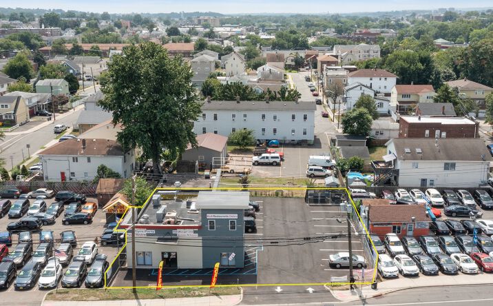 Pictures of Retail property located at 72 US-46, Lodi, NJ 07644 for sales - image #1