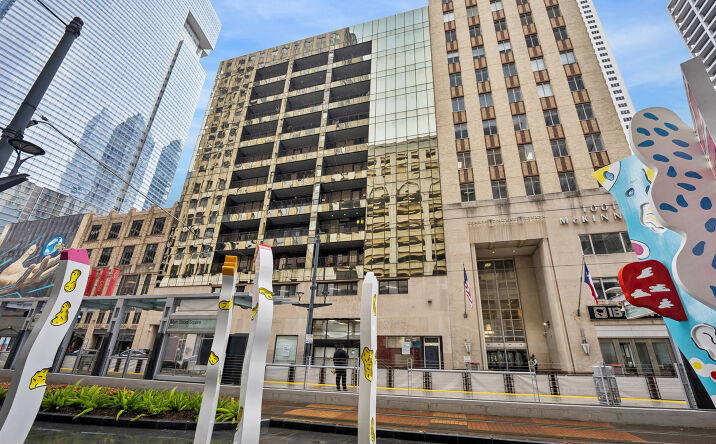 Pictures of Office property located at 917 Main St, Houston, TX 77002 for sales - image #1