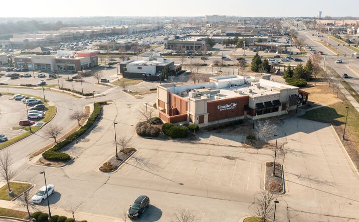 Pictures of Retail property located at 15085 W 119th St, Olathe, KS 66062 for sales - image #1