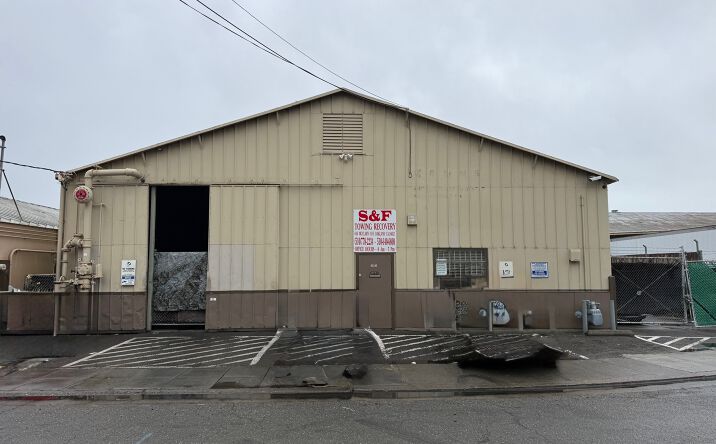 Pictures of Industrial property located at 616 McClary Ave, Oakland, CA 94621 for sales - image #1