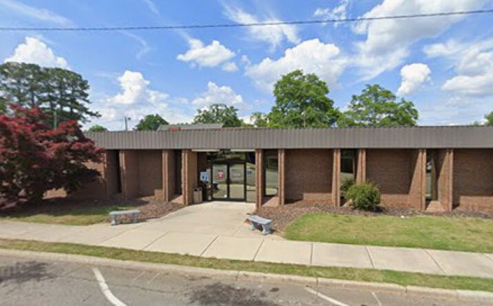 Pictures of Office, Retail property located at 222 Main St, Hamlet, NC 28345 for sales - image #1