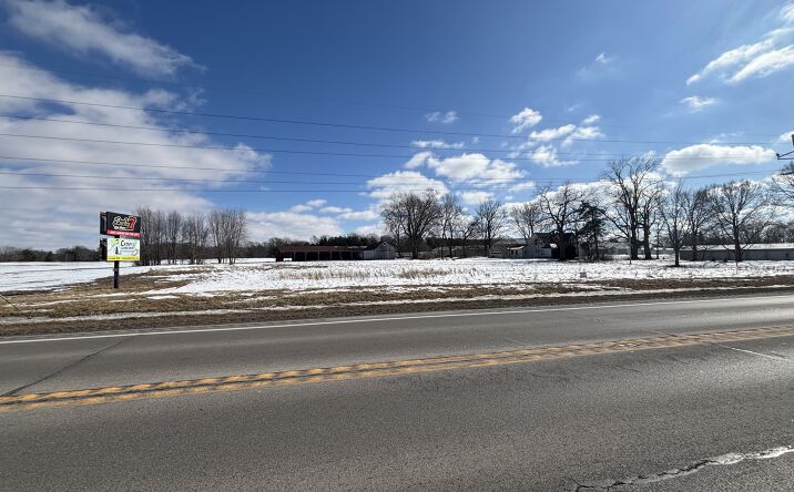 Pictures of Industrial, Land, Office, Retail, Self Storage property located at 4116 IN-15, Warsaw, IN 46582 for sales - image #1