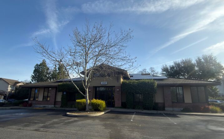 Pictures of Office property located at 4980 Rocklin Rd, Rocklin, CA 95677 for sales - image #1