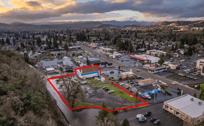 Pictures of Mixed Use, Office, Special Purpose property located at 655 W Umpqua St, Roseburg, OR 97471 for sales - image #1