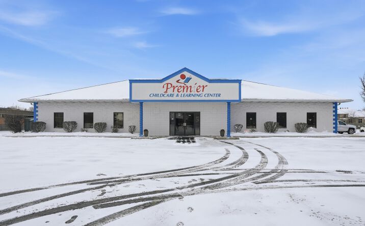Pictures of Mixed Use, Office, Retail property located at 1100 Eagle Ridge Drive, Schererville, IN 46375 for sales - image #1