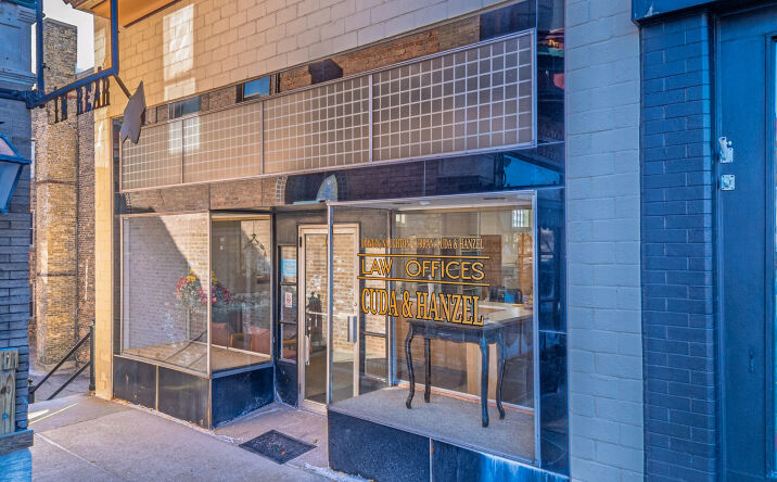 Pictures of Office, Retail property located at 101 E Van Buren Street, Woodstock, IL 60098 for sales - image #1