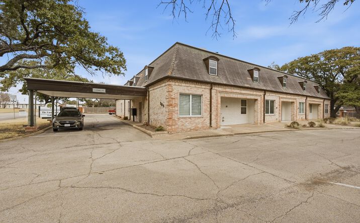 Pictures of Multifamily property located at 701 N New Rd, Waco, TX 76710 for sales - image #1