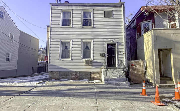 Pictures of Multifamily property located at 115 Victory Boulevard, Staten Island, NY 10301 for sales - image #1