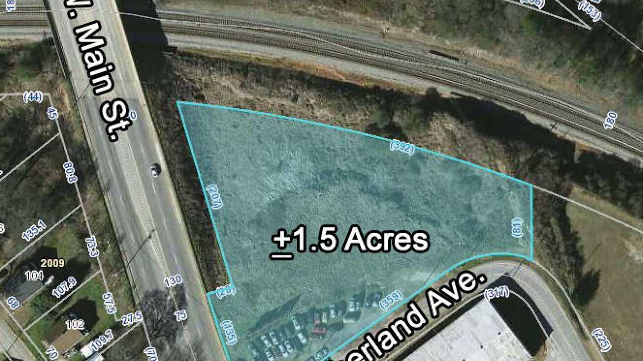 W Main St, Easley, SC 29640