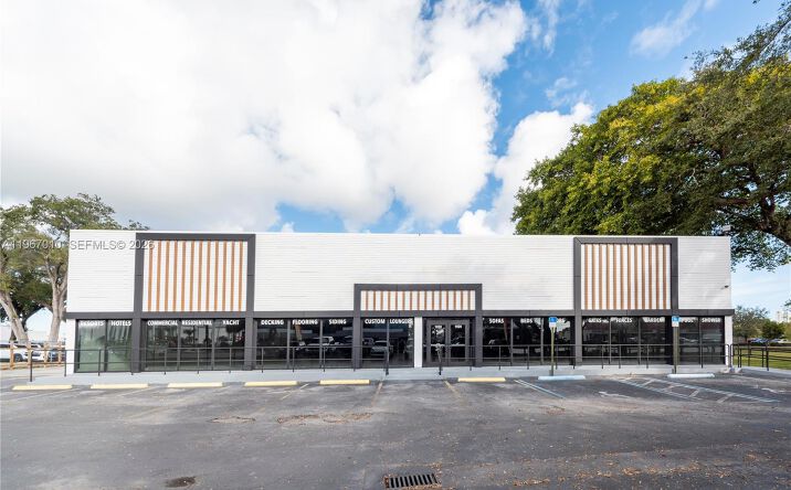 Pictures of Retail, Industrial property located at 1920-1936 Stirling Rd, Dania Beach, FL 33004 for sales - image #1