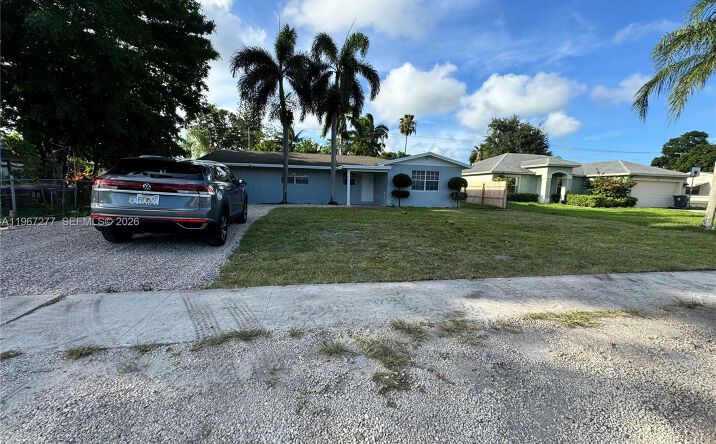 Pictures of Multifamily property located at 4381 Purdy Ln, West Palm Beach, FL 33406 for sales - image #1