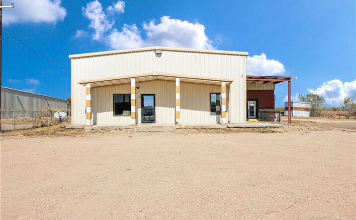 Pictures of Retail, Special Purpose, Industrial, Office property located at 307 W Expressway 83, Sullivan City, TX 78595 for sales - image #1