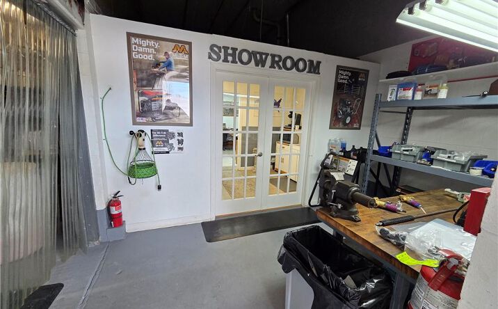 Pictures of Industrial, Office, Retail property located at 1 tupperware Drive UNIT 4D, North Smithfield, RI 02896 for sales - image #1