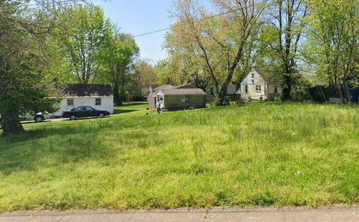 Pictures of Land property located at 1237 Clark St, New Albany, IN 47150 for sales - image #1