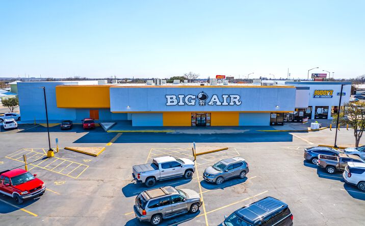 Pictures of Retail property located at 503 E 6th St, Del Rio, TX 78440 for sales - image #1